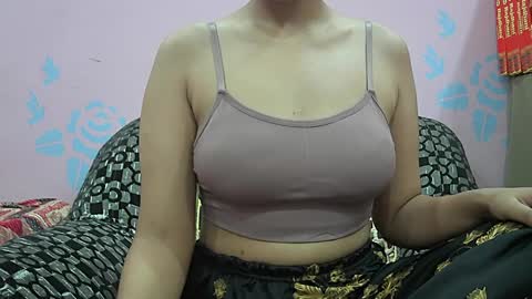 Snapshot of ishika_singh_ chatting on 25, 4, 2026 ishika_singh_ online show from 25, 4, 2026