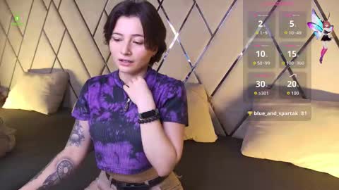 Snapshot of ishtardivine chatting on 15, 10, 2025 Ishtar online show from 15, 10, 2025