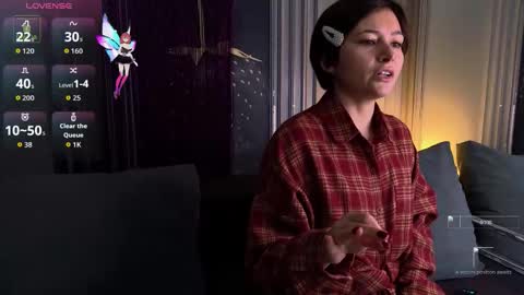 Snapshot of ishtardivine chatting on 6, 11, 2025 Ishtar online show from 6, 11, 2025