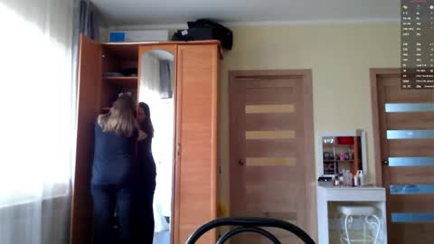 Snapshot of isingle_mom chatting on 22, 4, 2026 isingle_mom online show from 22, 4, 2026