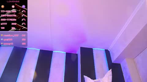 Isis online show from 9, 11, 2025