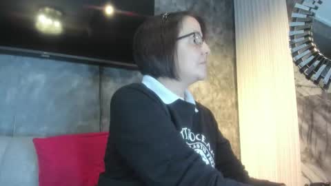 Isis online show from 25, 3, 2026