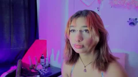 Isisjones18 online show from 14, 10, 2025