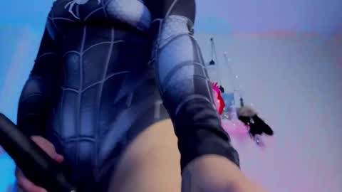 Isisjones18 online show from 12, 2, 2026