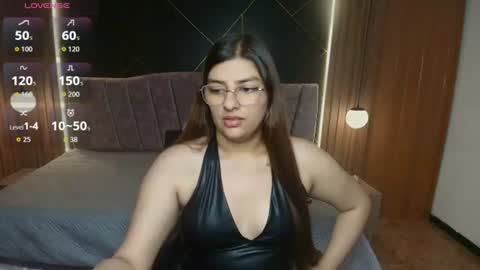 ISIS ROSEE online show from 16, 6, 2026
