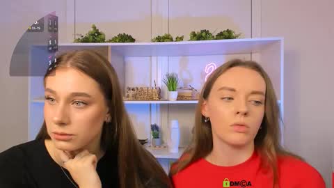 Snapshot of isla_dior chatting on 8, 10, 2025 isla_dior online show from 8, 10, 2025