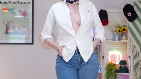 Lou  Peaches online show from 10, 4, 2026