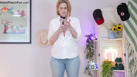 Lou  Peaches online show from 9, 5, 2026
