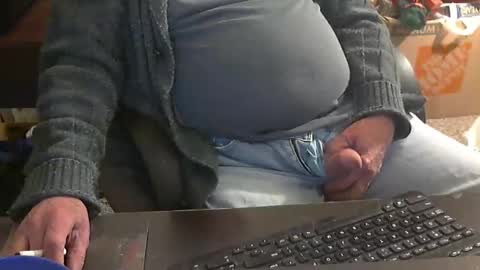 Snapshot of islandduke chatting on 10, 3, 2025 Duke online show from 10, 3, 2025