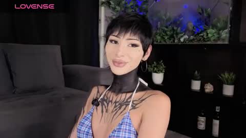 Julyane online show from 3, 7, 2026