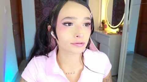 Snapshot of issa_garcia chatting on 18, 2, 2026 I S S A B E L A Igissaa ax Xlittleissa online show from 18, 2, 2026