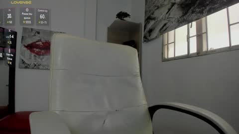 Snapshot of issa_nassar chatting on 15, 1, 2025 Issa online show from 15, 1, 2025