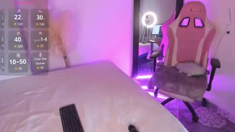  Isa Goddes  online show from 1, 10, 2025