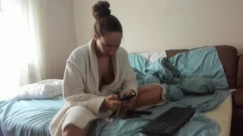 Snapshot of issabelle_69 chatting on 2, 2, 2026 Issabelle online show from 2, 2, 2026