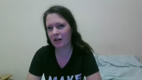 Snapshot of issamayy333 chatting on 15, 10, 2025 issamayy333 online show from 15, 10, 2025
