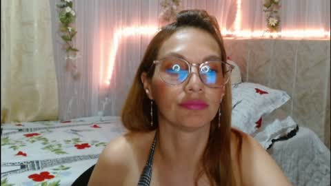 Snapshot of italagomez chatting on 19, 12, 2024 Itala Gomez online show from 19, 12, 2024
