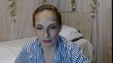 Snapshot of italagomez chatting on 28, 2, 2025 Itala Gomez online show from 28, 2, 2025