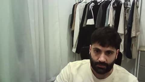 italianboybcn online show from 6, 1, 2026