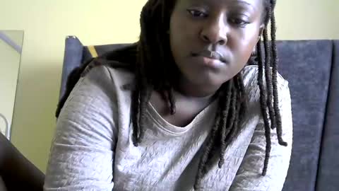 Snapshot of its_sweet chatting on 6, 2, 2025 BigAss horny online show from 6, 2, 2025