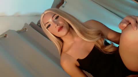 Snapshot of itsapril99913551 chatting on 17, 2, 2026 April online show from 17, 2, 2026