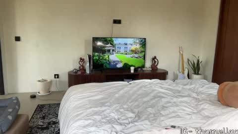 Luna online show from 11, 4, 2026