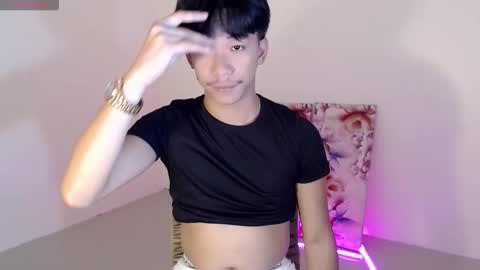 itsme_cxhennn online show from 13, 10, 2025