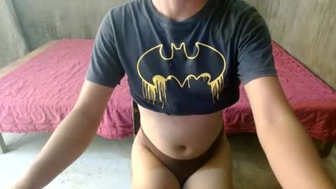 Snapshot of itsmelily05 chatting on 9, 7, 2026 itsmelily05 online show from 9, 7, 2026