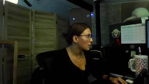 ItsMeSophie X online show from 10, 9, 2025