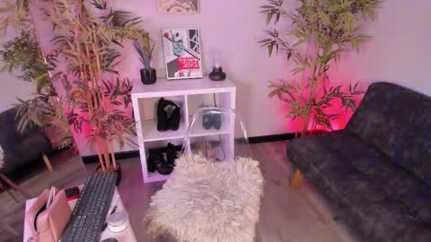 itsmroom online show from 18, 3, 2026