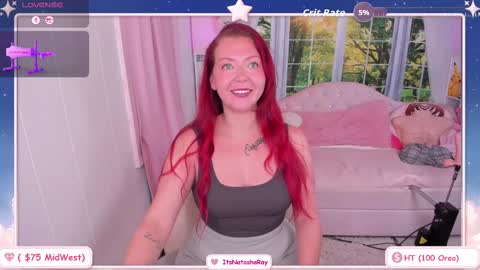 Snapshot of itsnatasharay chatting on 17, 10, 2025 ItsNatashaRay online show from 17, 10, 2025