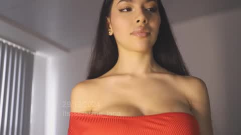 Snapshot of itsssssssme_lana chatting on 29, 12, 2024 itsssssssme_lana online show from 29, 12, 2024