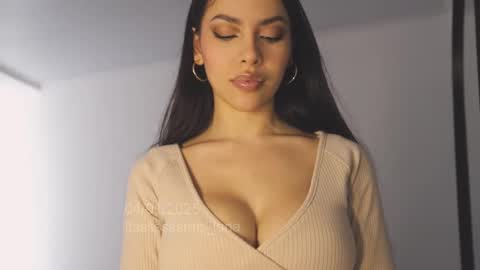 Snapshot of itsssssssme_lana chatting on 4, 1, 2025 itsssssssme_lana online show from 4, 1, 2025