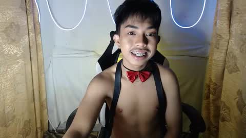 Snapshot of itsyourcummerboy_xx chatting on 8, 4, 2026 Kyle online show from 8, 4, 2026