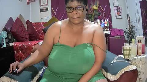 itumeleng74 online show from 16, 10, 2025