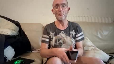 Small online show from 3, 12, 2025