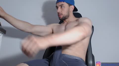 Snapshot of ivanhot279 chatting on 6, 12, 2024 ivanhot279 online show from 6, 12, 2024