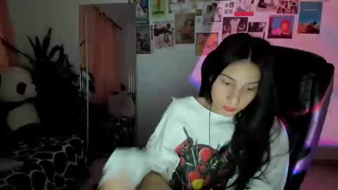 ivanna_essis online show from 19, 12, 2025