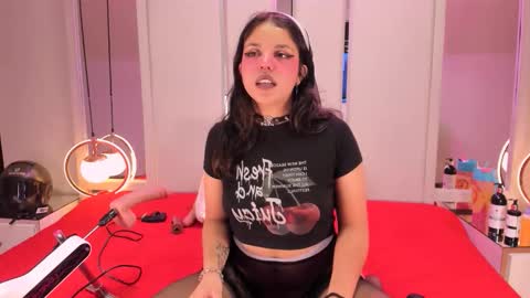 Snapshot of ivannabellini_ chatting on 16, 11, 2025 online show from 16, 11, 2025