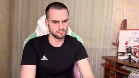 Snapshot of iveran_love1 chatting on 14, 12, 2025 iveran online show from 14, 12, 2025