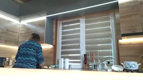 IrennaSplash online show from 11, 2, 2025