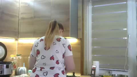 IrennaSplash online show from 14, 2, 2025