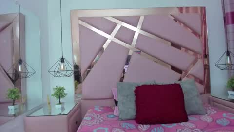 IvonJanice online show from 29, 11, 2025