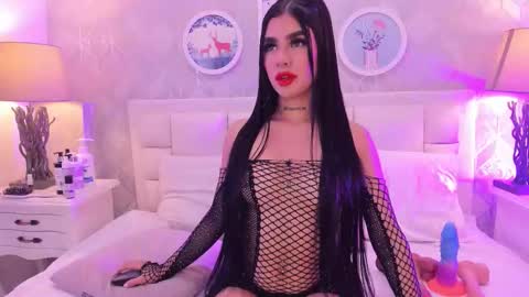 ivonny    online show from 13, 1, 2026