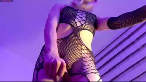 Snapshot of ivonnybonita_ chatting on 20, 11, 2025 Ivonny online show from 20, 11, 2025