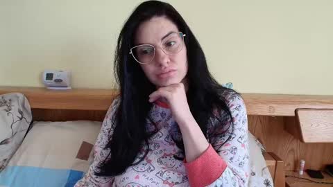 Snapshot of ivoryorchid chatting on 26, 4, 2026 Ivory online show from 26, 4, 2026
