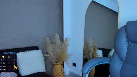 Daniela  online show from 4, 12, 2024