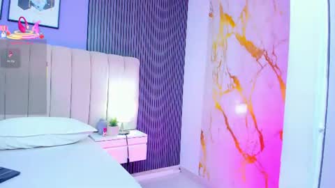 Snapshot of ivy_petit chatting on 3, 7, 2026 Ivy petit online show from 3, 7, 2026