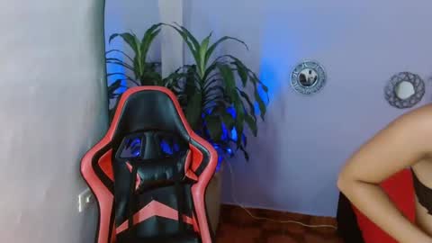 ivy_scorpio online show from 15, 10, 2025