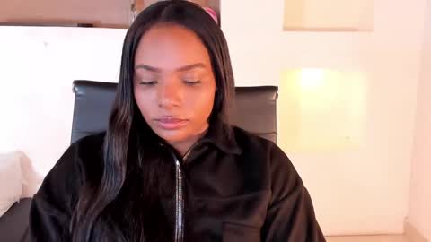 Snapshot of ivybliss8 chatting on 5, 1, 2025 i v y  b l i s s online show from 5, 1, 2025