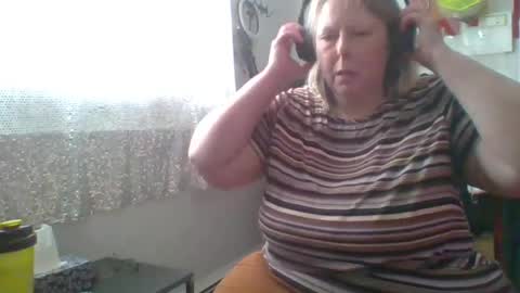 Snapshot of ivyjane3522 chatting on 5, 7, 2026 ivyjane3522 online show from 5, 7, 2026
